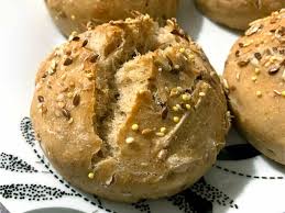 Petit pain levure rond sésame (3) (4) 600gr